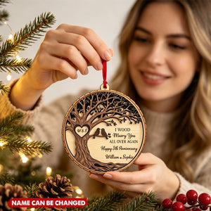 Personalized Anniversary Ornaments: Wooden Couple Souvenirs